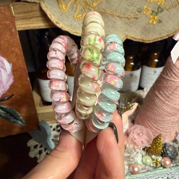 Super cute floral hair coil scrunchies LSF vibes 😍😍😍 - Picture 2 of 3